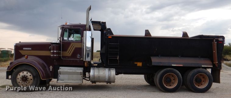 image for item DL3176 1993 Kenworth W900  dump truck