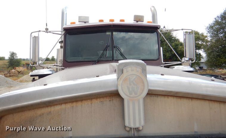 image for item DL3176 1993 Kenworth W900  dump truck