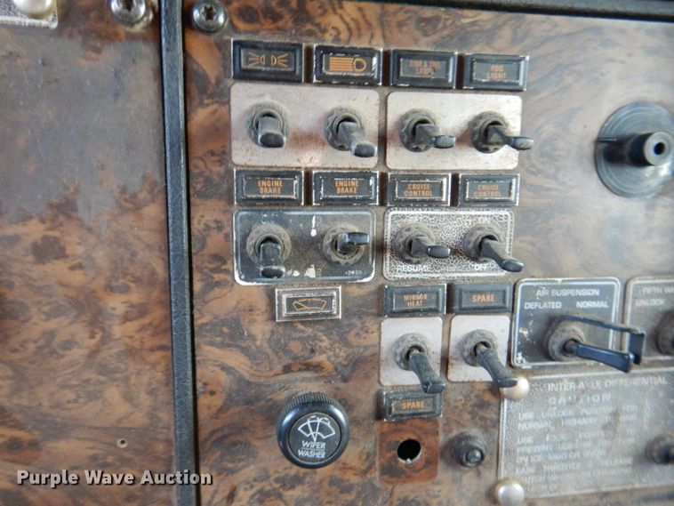 image for item DL3176 1993 Kenworth W900  dump truck