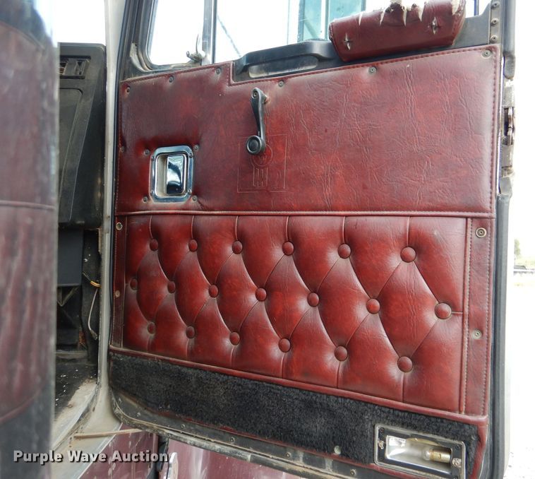 image for item DL3176 1993 Kenworth W900  dump truck