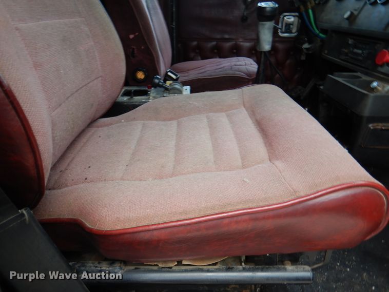 image for item DL3176 1993 Kenworth W900  dump truck