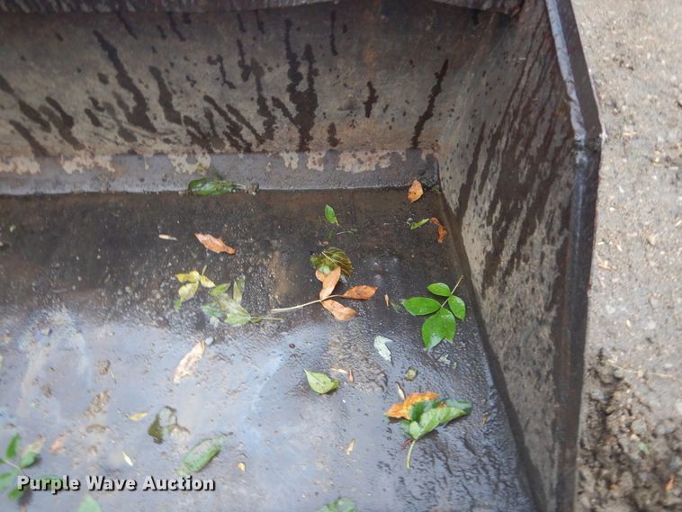 image for item DL6333 1992 Bobcat 753  skid steer loader