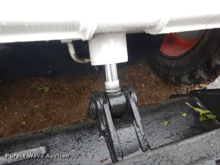 image for item DL6333 1992 Bobcat 753  skid steer loader