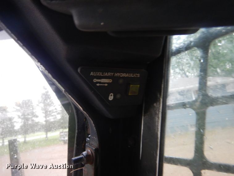 image for item DL6333 1992 Bobcat 753  skid steer loader