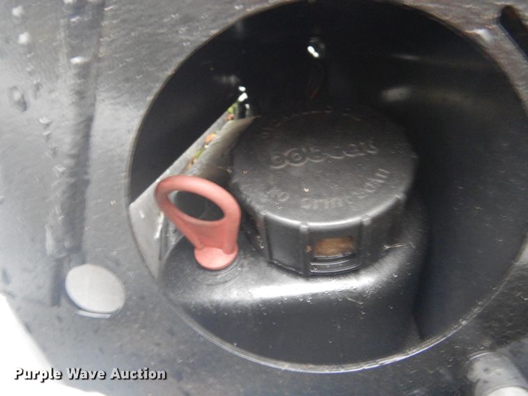 image for item DL6333 1992 Bobcat 753  skid steer loader