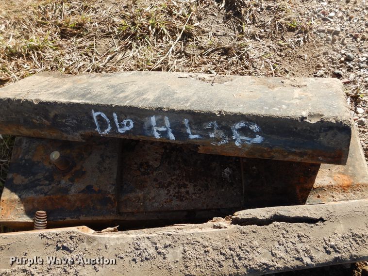 image for item DL6336 24" W rubber track pads