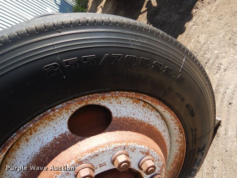 image for item DL6338 Tag axle