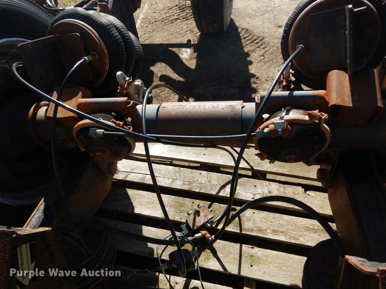 image for item DL6338 Tag axle