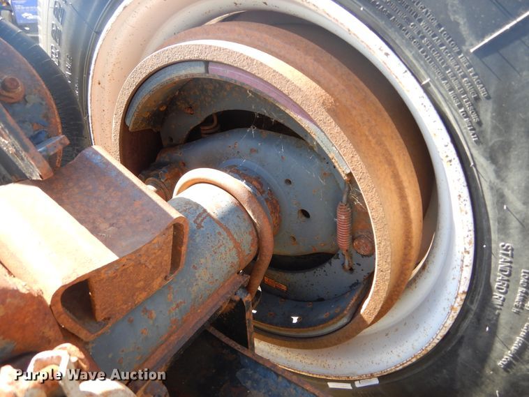image for item DL6338 Tag axle