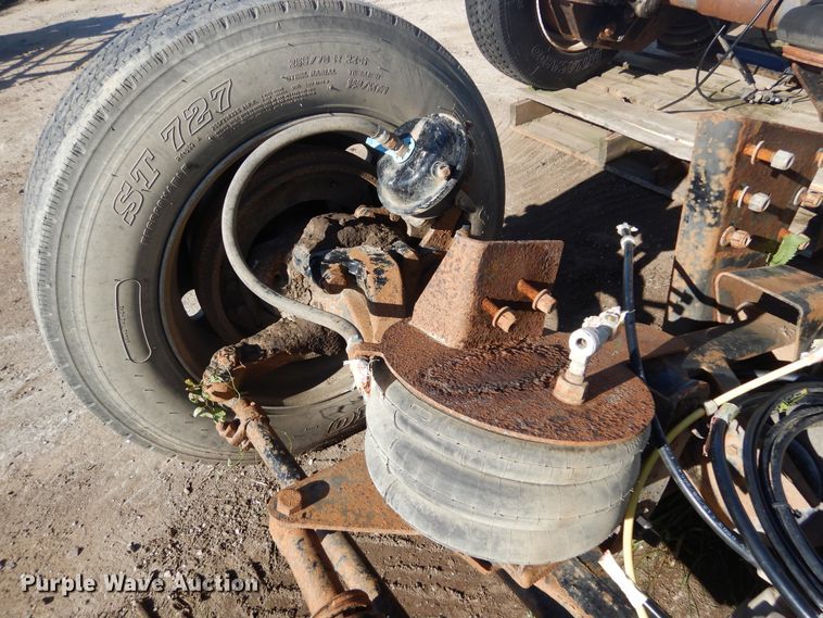 image for item DL6339 Hendrickson  steerable tag axle