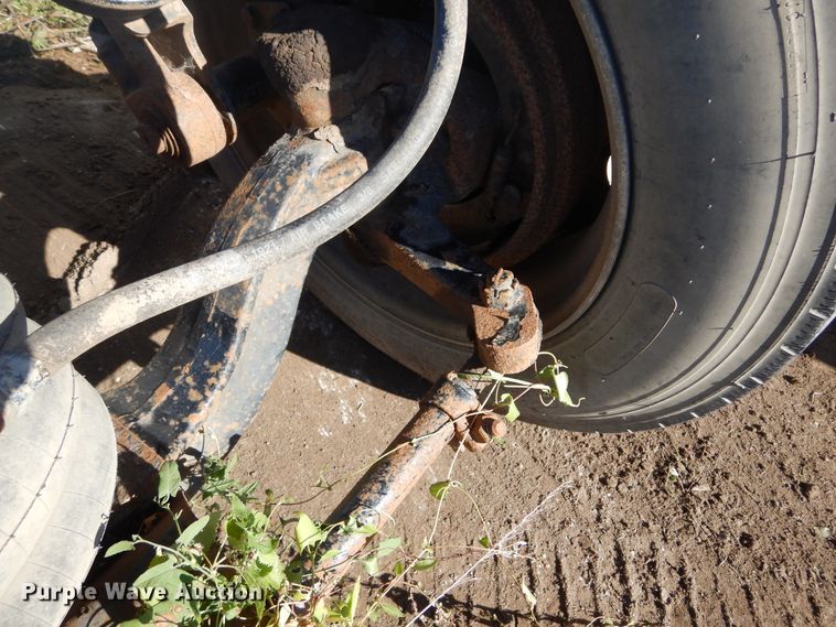 image for item DL6339 Hendrickson  steerable tag axle