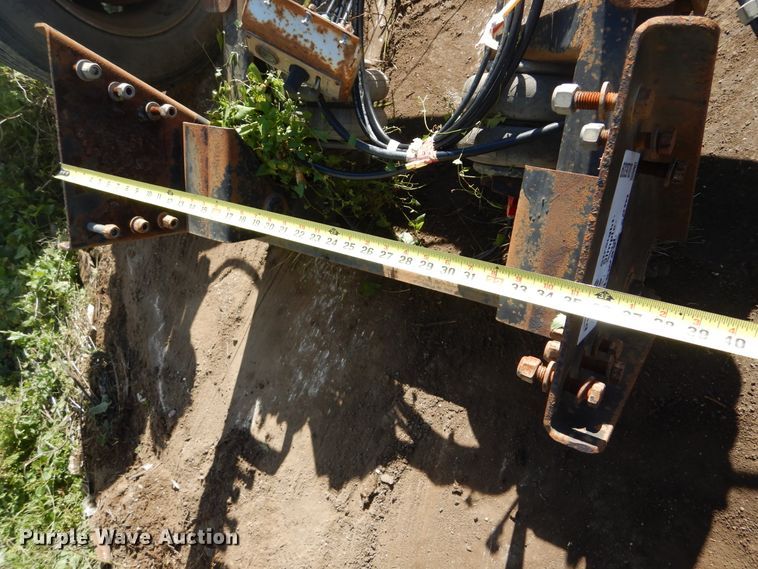 image for item DL6339 Hendrickson  steerable tag axle