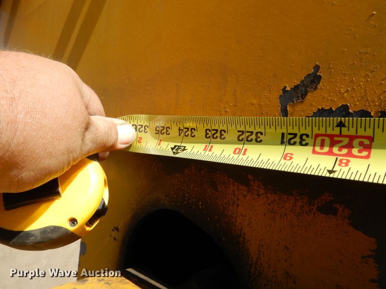 image for item DL6345 1987 Volvo White WX64T  crane truck