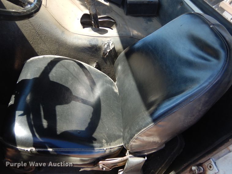 image for item DL6345 1987 Volvo White WX64T  crane truck