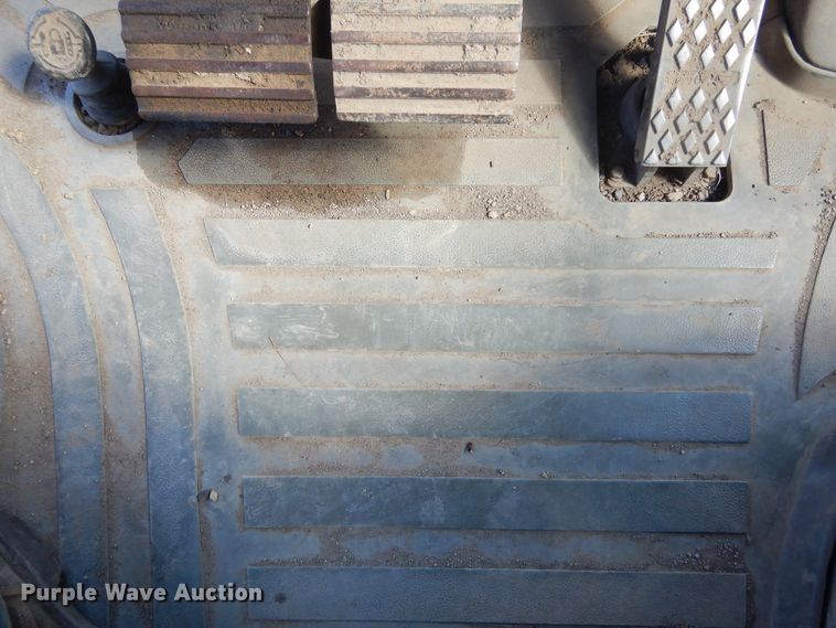 image for item DL6350 2002 Caterpillar 420D  backhoe