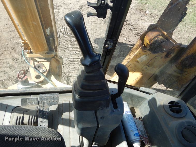 image for item DL6350 2002 Caterpillar 420D  backhoe