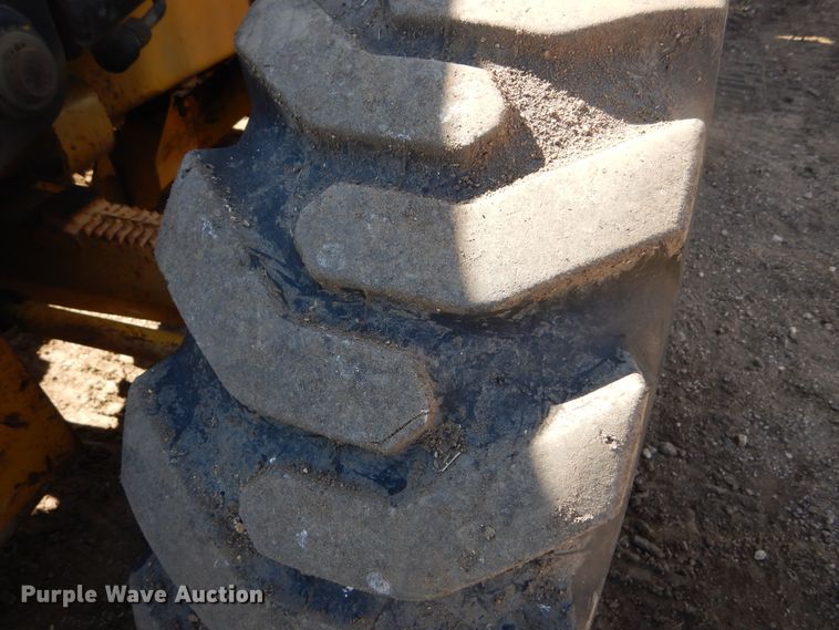 image for item DL6350 2002 Caterpillar 420D  backhoe