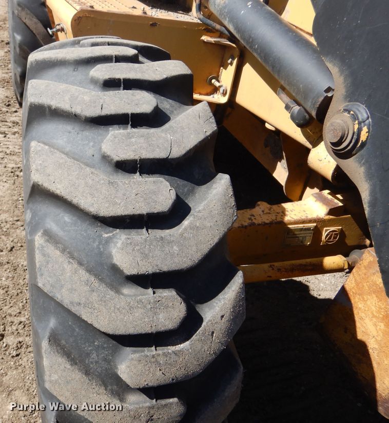 image for item DL6350 2002 Caterpillar 420D  backhoe