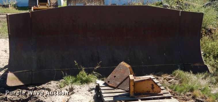 image for item DL6352 Fiat-Allis  dozer