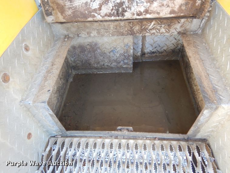 image for item DL6360 2015 Dodge Ram 5500HD  bucket truck