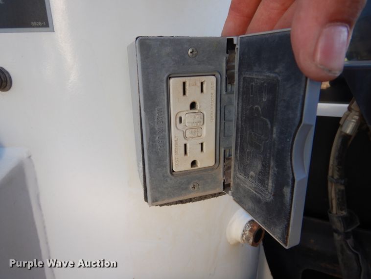 image for item DL6360 2015 Dodge Ram 5500HD  bucket truck