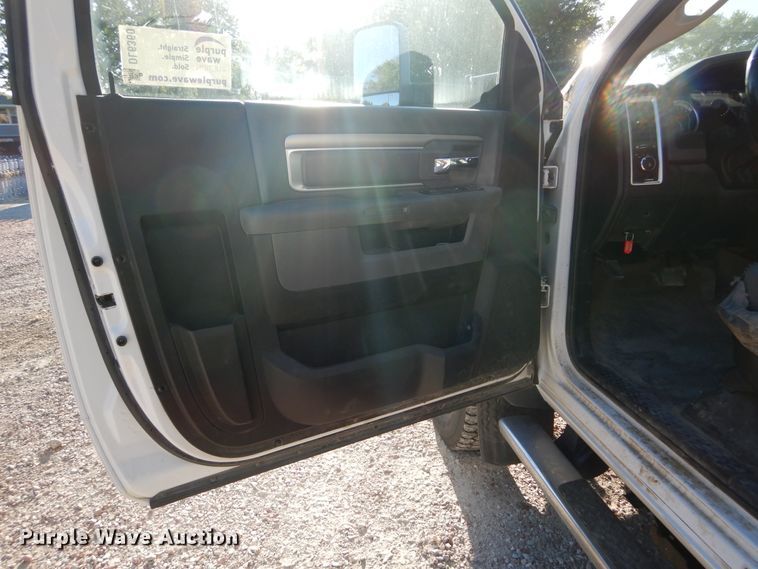 image for item DL6360 2015 Dodge Ram 5500HD  bucket truck