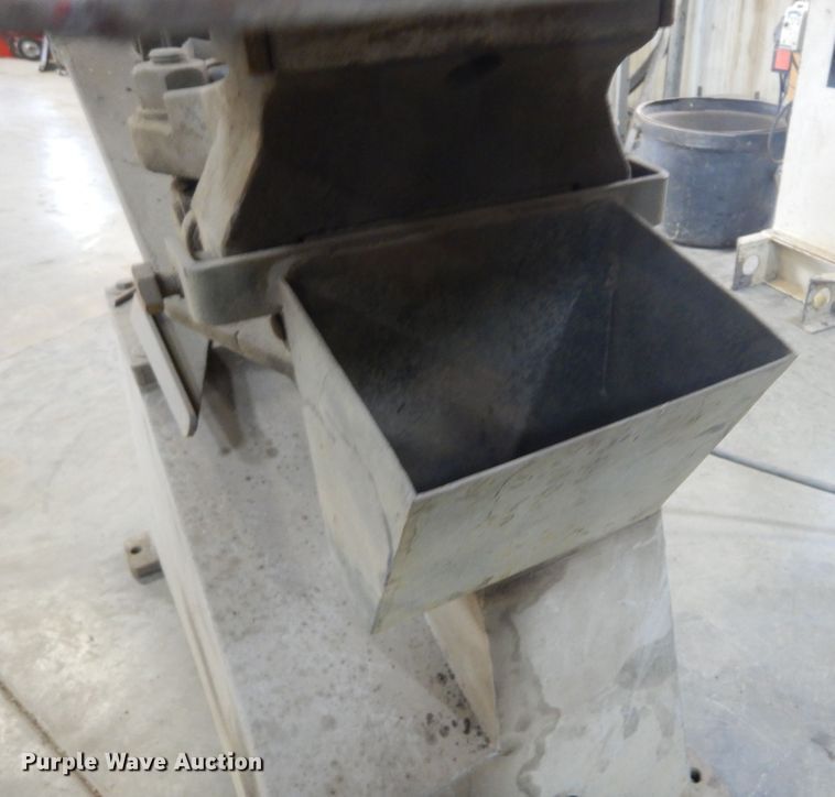 image for item DL6368 Gairu MR-10  iron worker