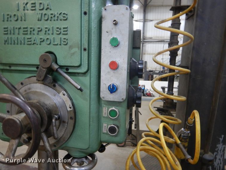 image for item DL6369 1974 Ikeda RM1300  radial drilling machine