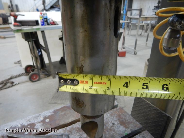 image for item DL6369 1974 Ikeda RM1300  radial drilling machine