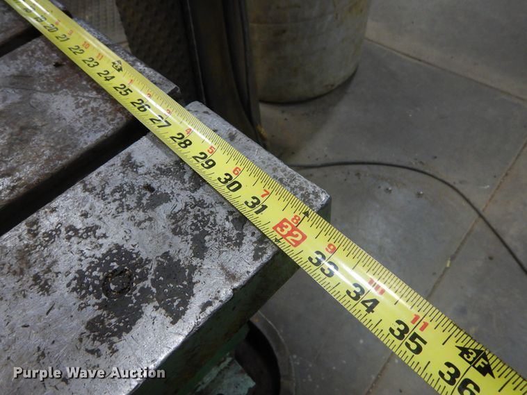 image for item DL6369 1974 Ikeda RM1300  radial drilling machine