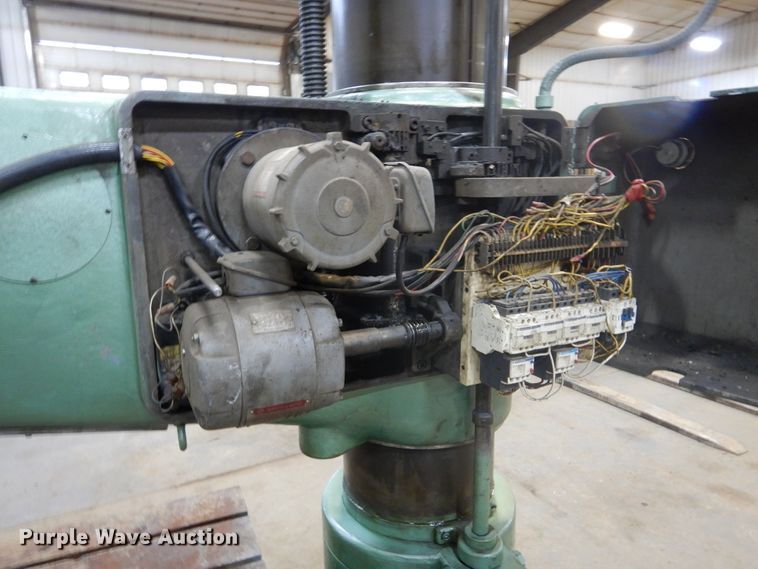 image for item DL6369 1974 Ikeda RM1300  radial drilling machine