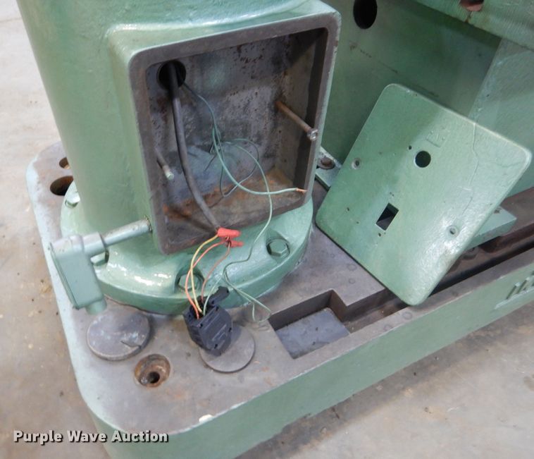 image for item DL6369 1974 Ikeda RM1300  radial drilling machine