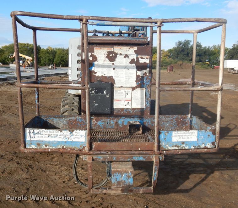 image for item DL6370 1993 Genie 7-45/22  boom lift