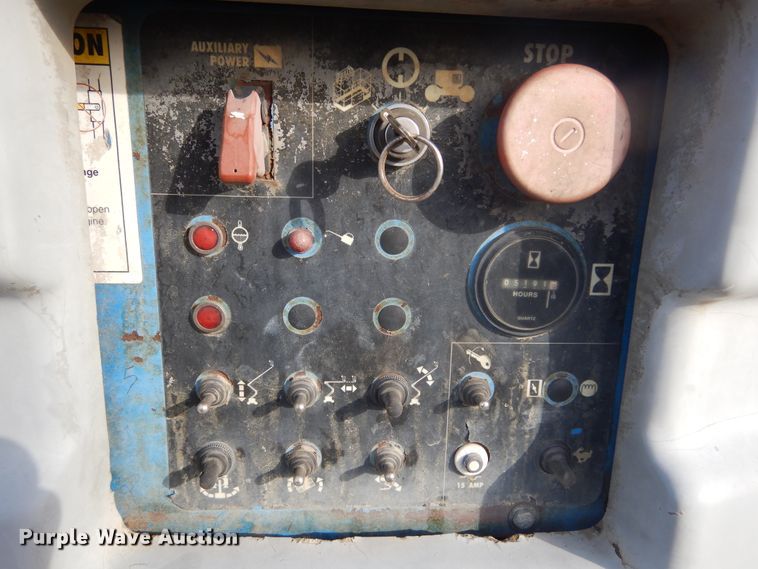 image for item DL6370 1993 Genie 7-45/22  boom lift