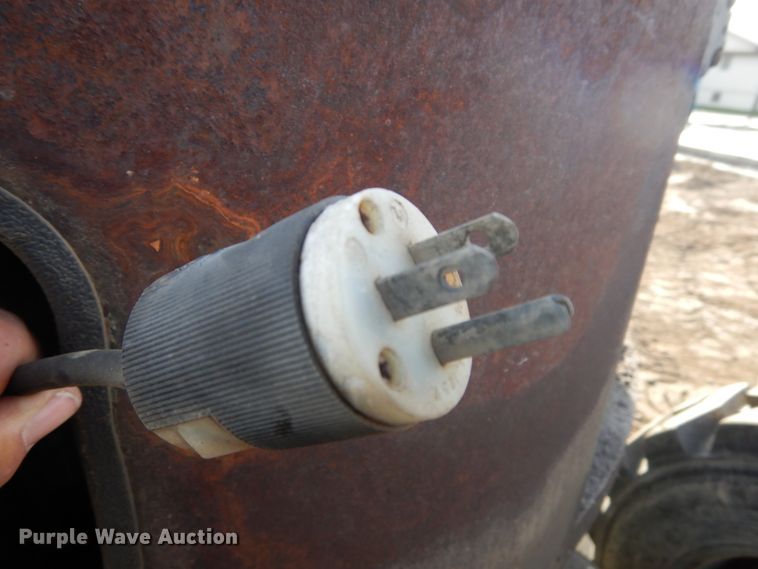 image for item DL6370 1993 Genie 7-45/22  boom lift