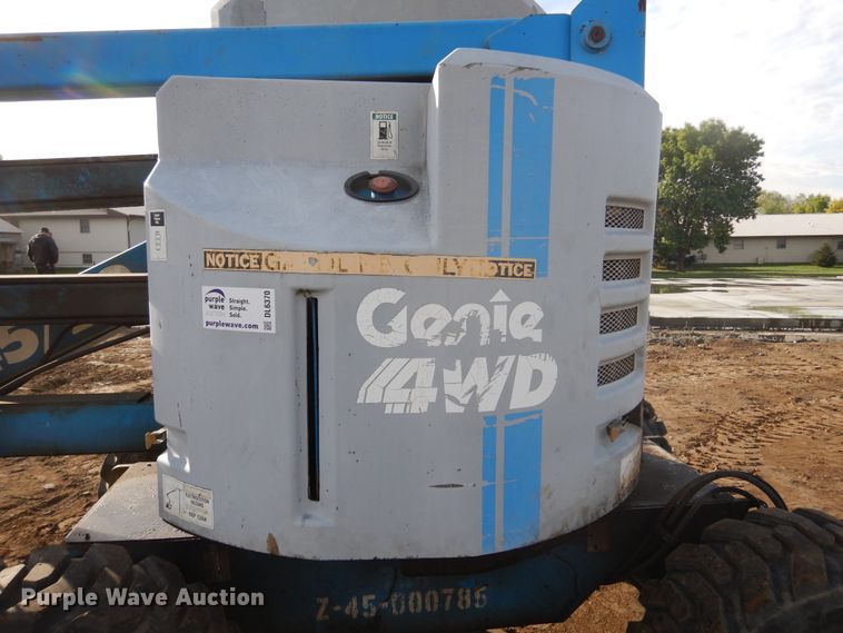 image for item DL6370 1993 Genie 7-45/22  boom lift