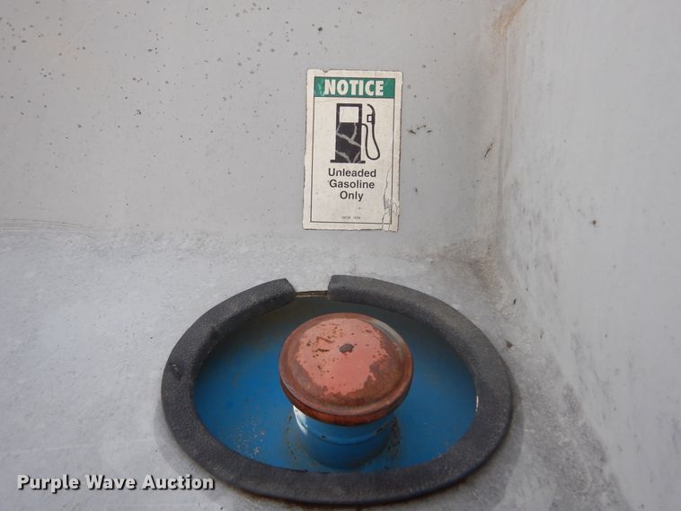 image for item DL6370 1993 Genie 7-45/22  boom lift