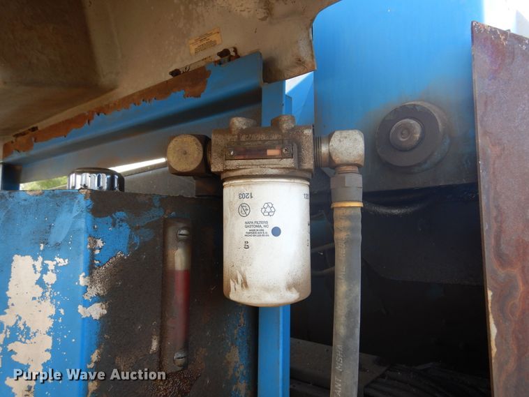 image for item DL6370 1993 Genie 7-45/22  boom lift