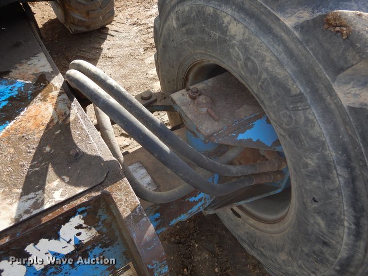 image for item DL6370 1993 Genie 7-45/22  boom lift