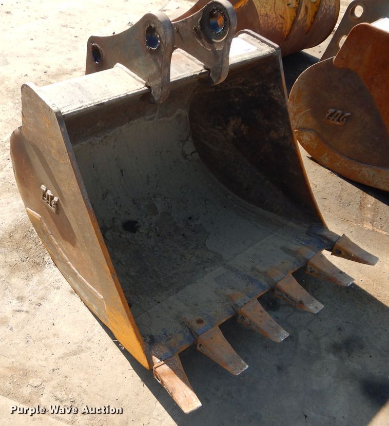 image for item DM0626 Tag 36"W bucket