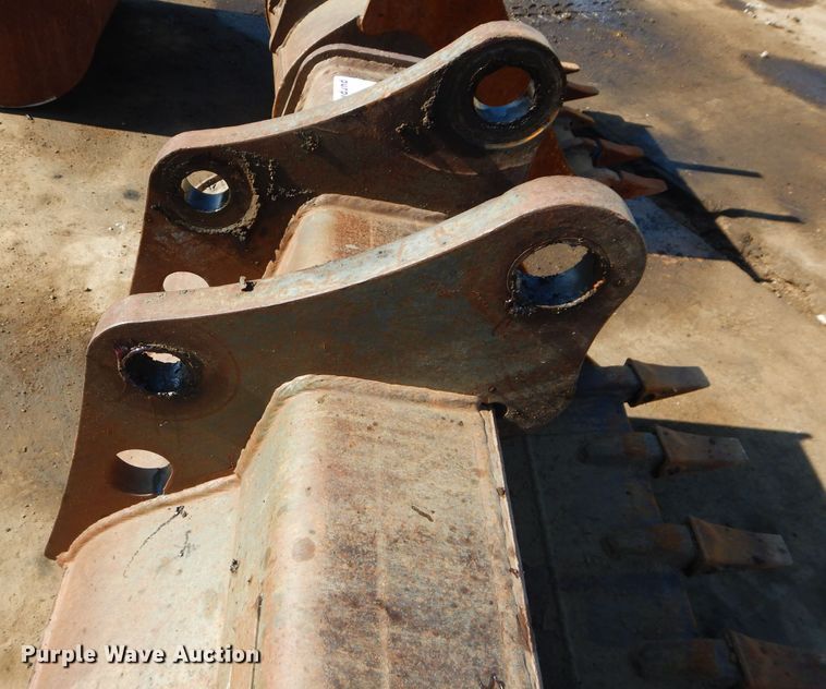 image for item DM0626 Tag 36"W bucket