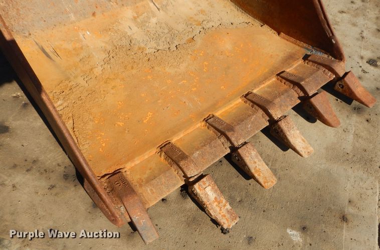 image for item DM0629 John Deere 36"W backhoe bucket