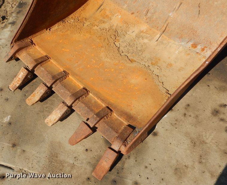 image for item DM0629 John Deere 36"W backhoe bucket