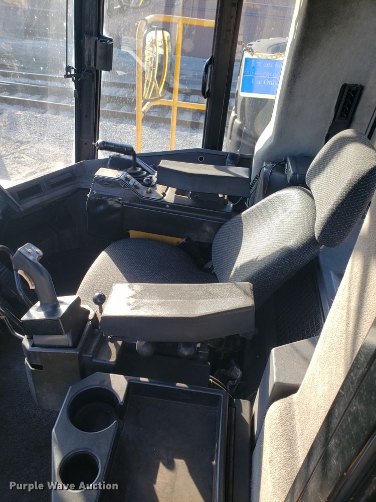 image for item DM4376 2001 Caterpillar 844  wheel dozer