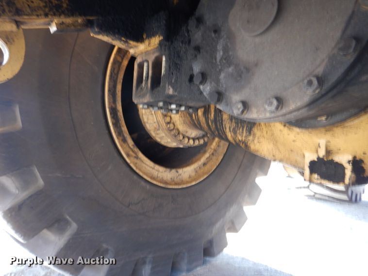 image for item DM4376 2001 Caterpillar 844  wheel dozer