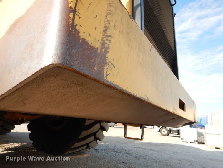 image for item DM4376 2001 Caterpillar 844  wheel dozer