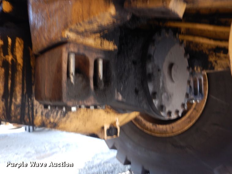 image for item DM4376 2001 Caterpillar 844  wheel dozer
