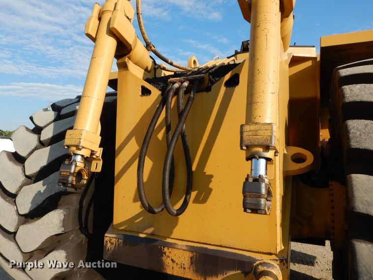 image for item DM4376 2001 Caterpillar 844  wheel dozer