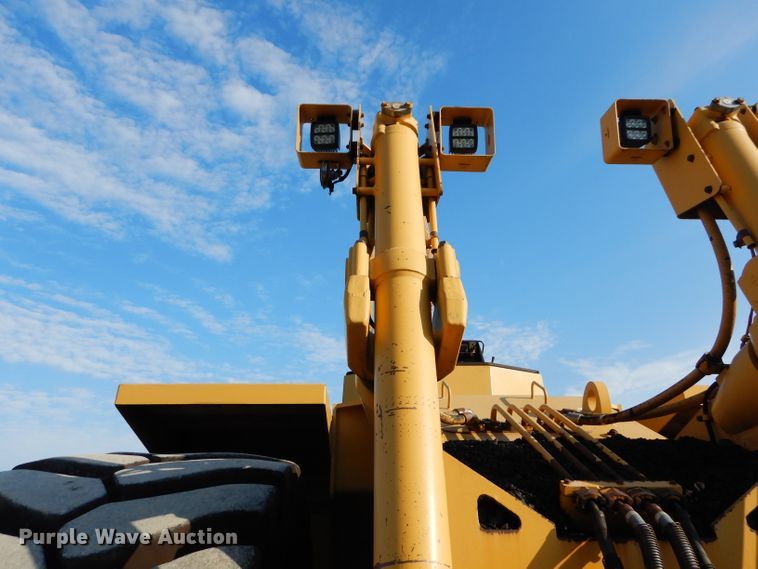 image for item DM4376 2001 Caterpillar 844  wheel dozer