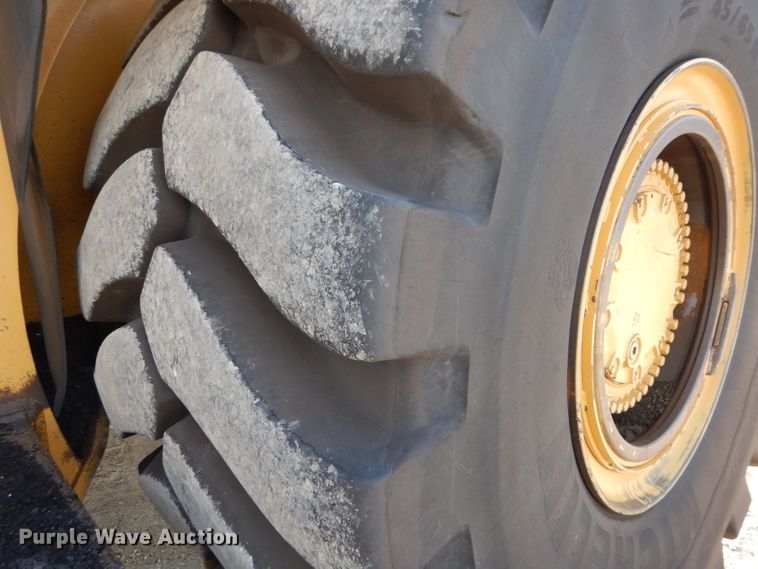 image for item DM4376 2001 Caterpillar 844  wheel dozer